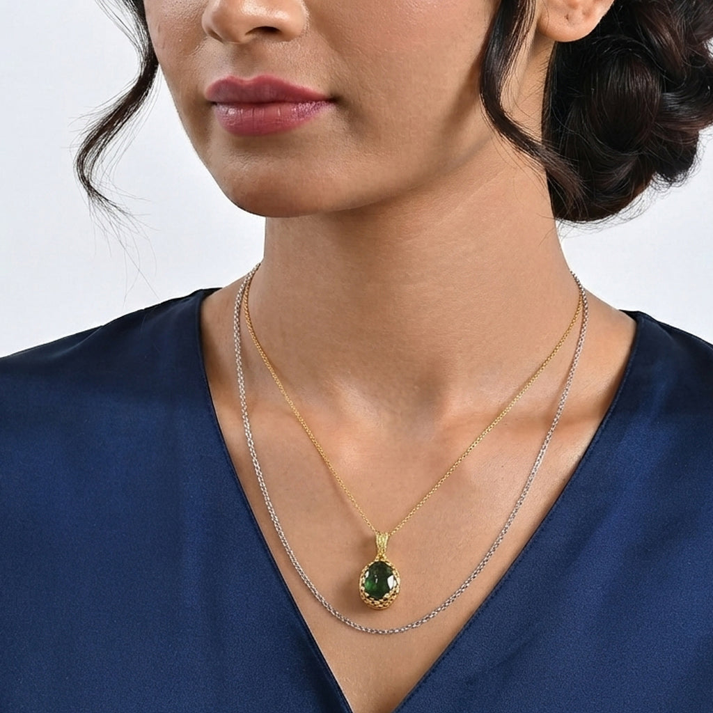 D'Joy natürlicher grüner Apatit Anhänger mit 50cm Kette, 925 Silber 750 Gelbgold Vermeil - 2,43 ct.
