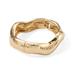 2er-Armreif-Set mit Delfinmotiv und gehämmerter Wellenstruktur, 17,5cm, goldfarbene Legierung