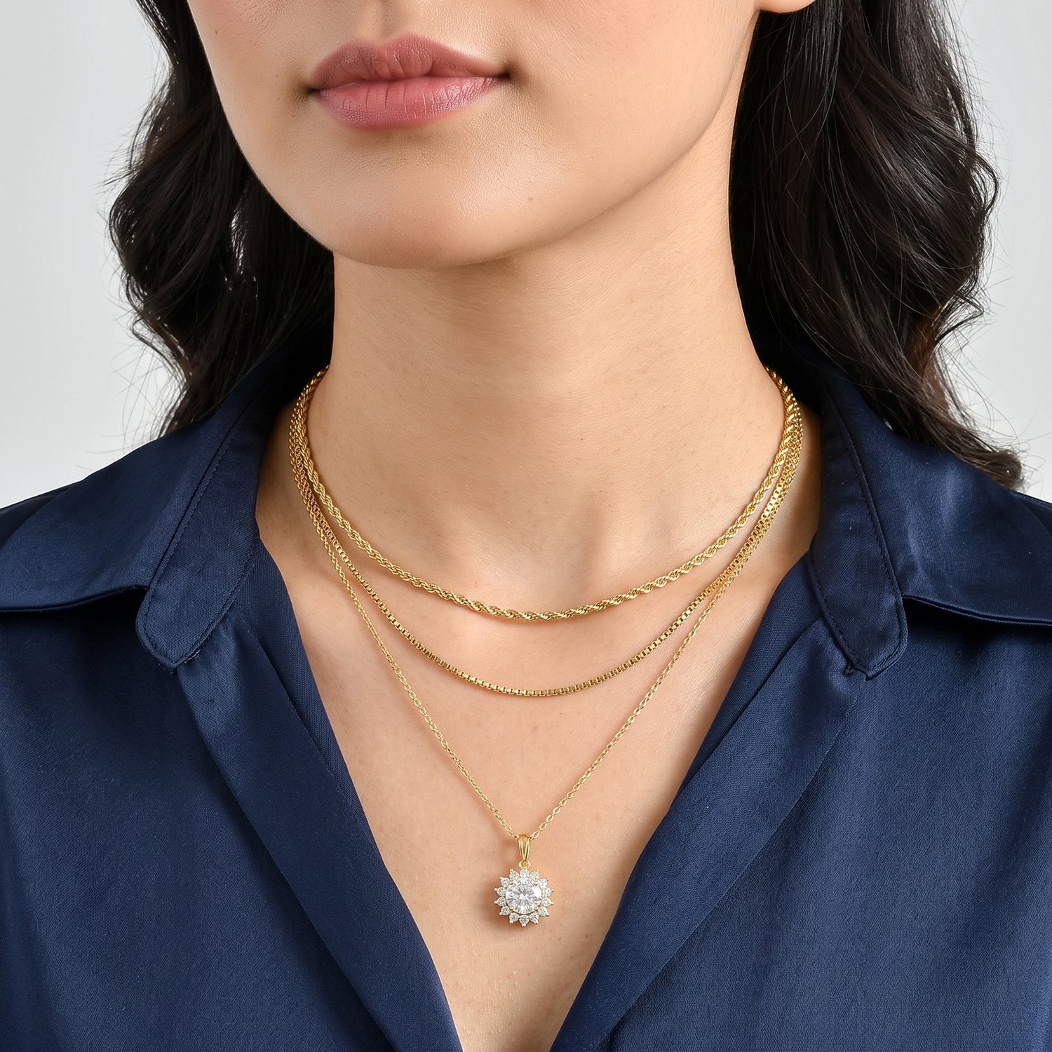 D'Joy GRA zertifizierter Moissanit Anhänger mit 50cm Kette, 925 Silber 750 Gelbgold Vermeil - 2,18 ct.