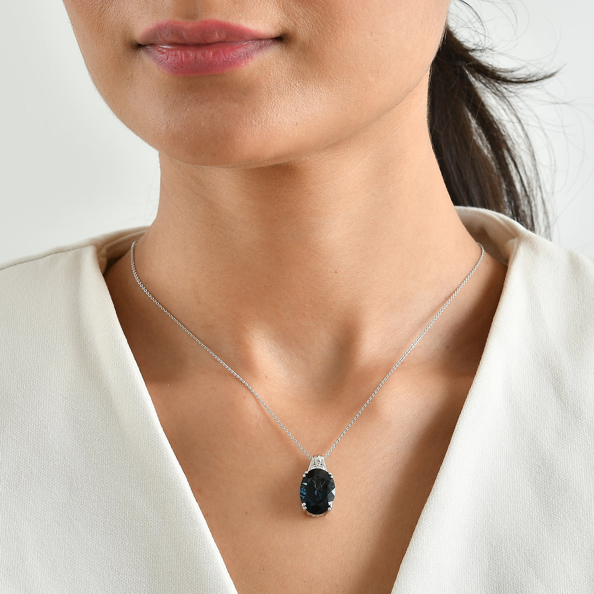D'Joy London Blau Topas, Weißer Diamant Schmuckset ca. 50 cm 925 Silber Rhodiniert ca. 10.92 ct