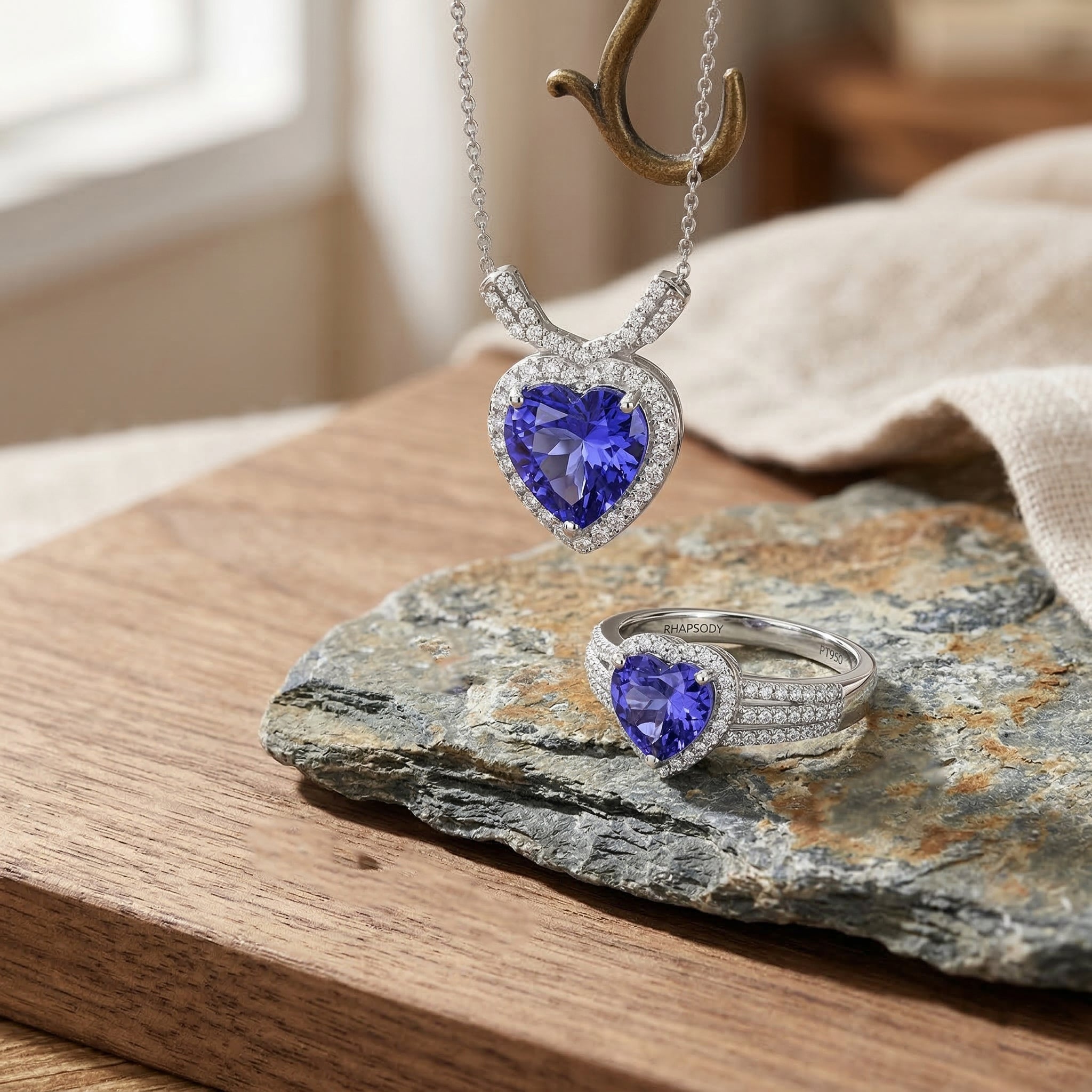 Premium-Duo: RHAPSODY AAAA Tansanit und VS Diamant Schmuckset