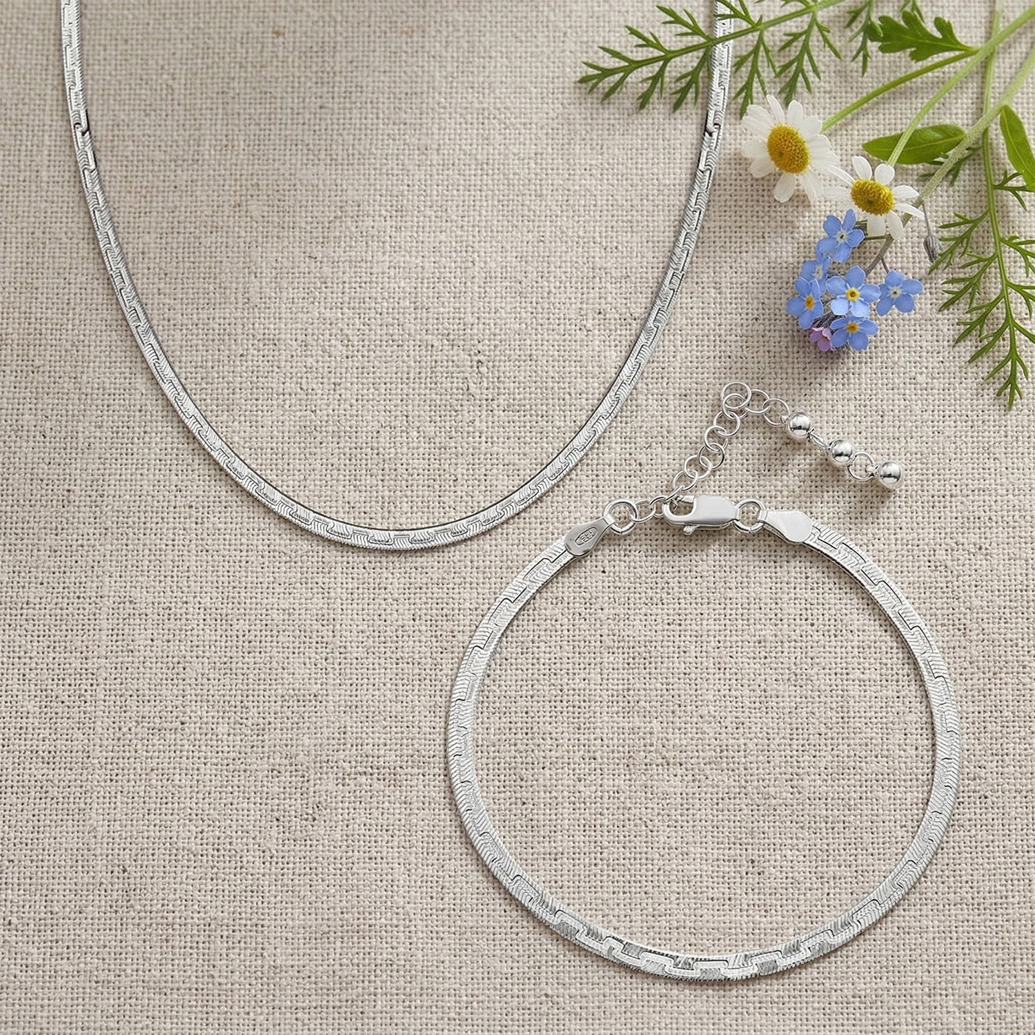 Fischgrätenkette 43cm und 18+2cm Armband