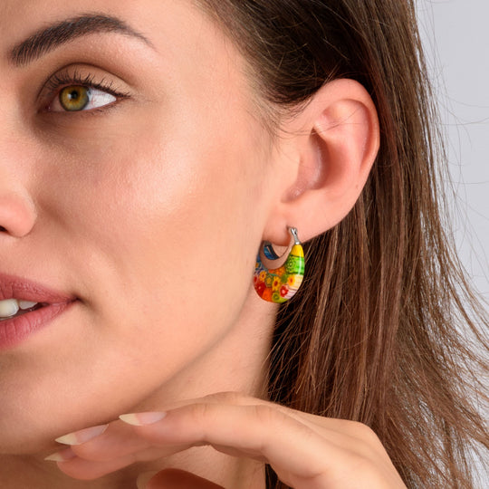 4er-Set Huggie-Ohrringe im Murano-Stil
