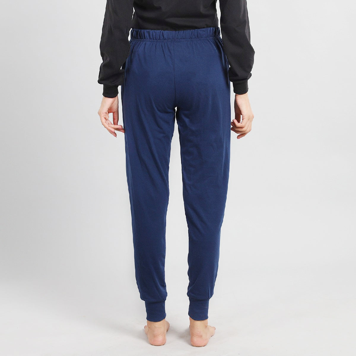 Elastische, eng anliegende Damenhose, Größe L, Grau