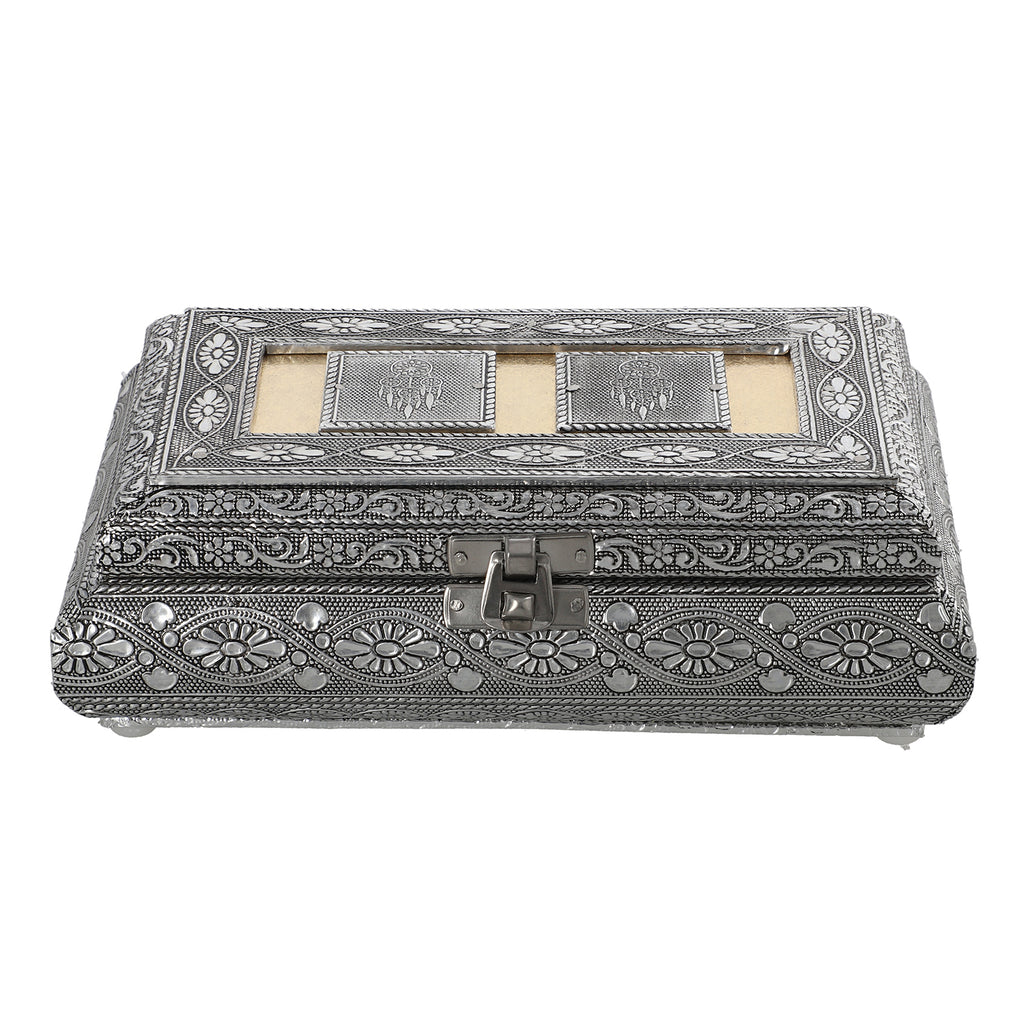 Handgefertigte Aufbewahrungsbox aus Teakholz mit Aluminiumfinish, Antik-Stil, Silber