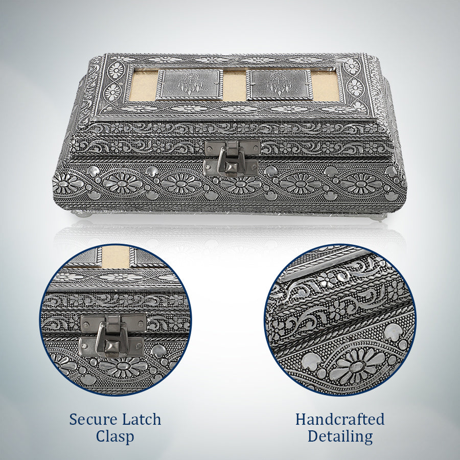 Handgefertigte Aufbewahrungsbox aus Teakholz mit Aluminiumfinish, Antik-Stil, Silber