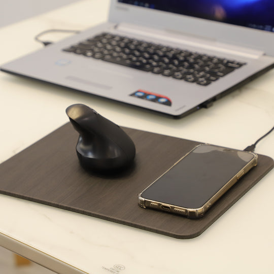 Kabelloses Ladegerät Mauspad, PU Holzmaserung, 30x22 cm, USB-Kabel 100 cm, Schwarz