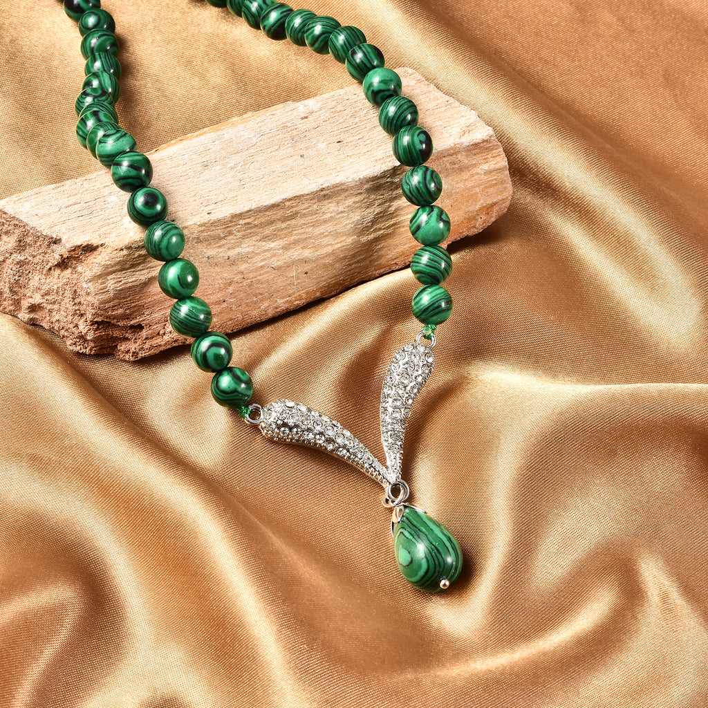 Erstellt Malachit, Weißer Österreichischer Kristall Halskette ca. 50 cm  ca. 29,00 ct