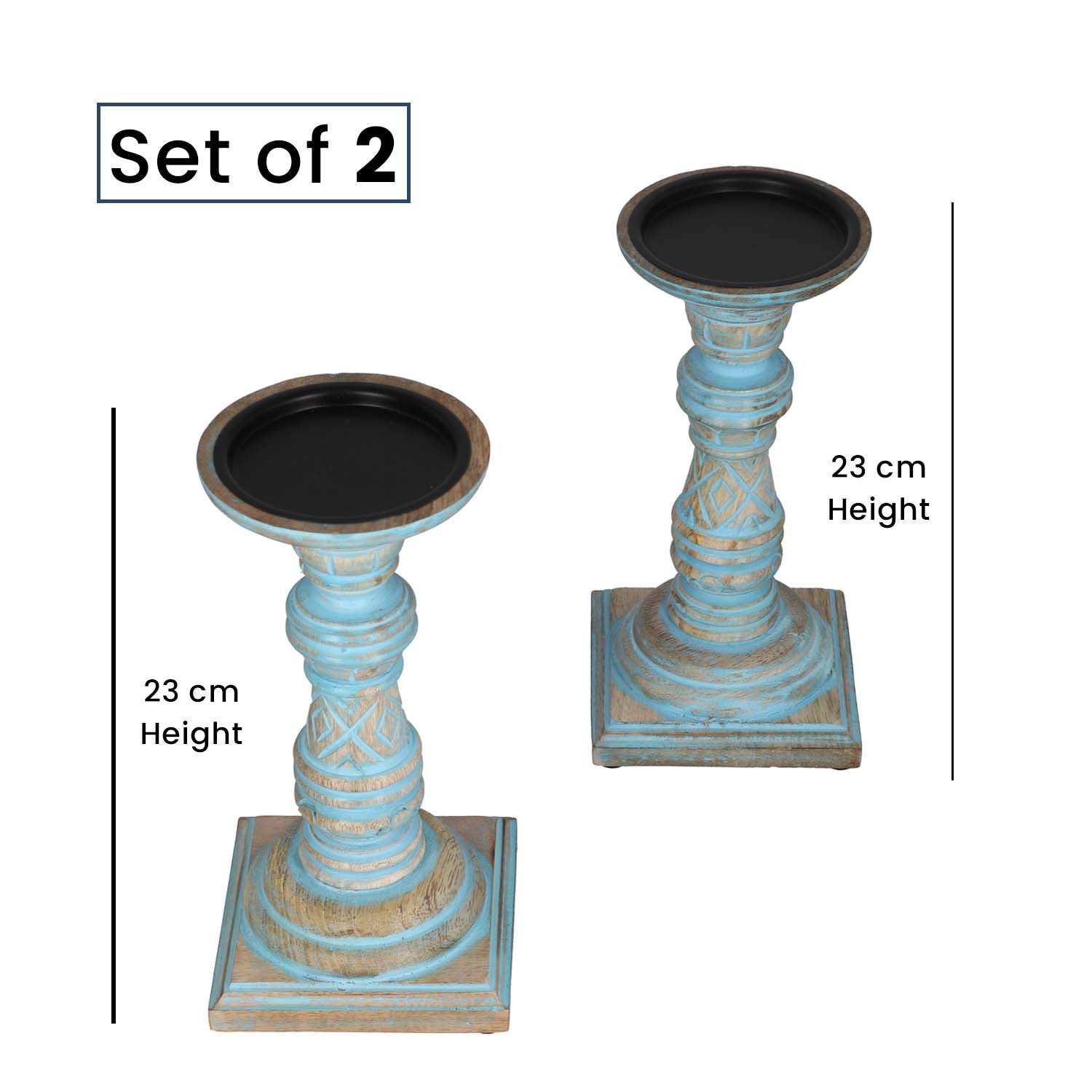 Set aus 2 antiken geschnitzten Holzkerzenhaltern mit quadratischem Ständer, 23cm, Altblau