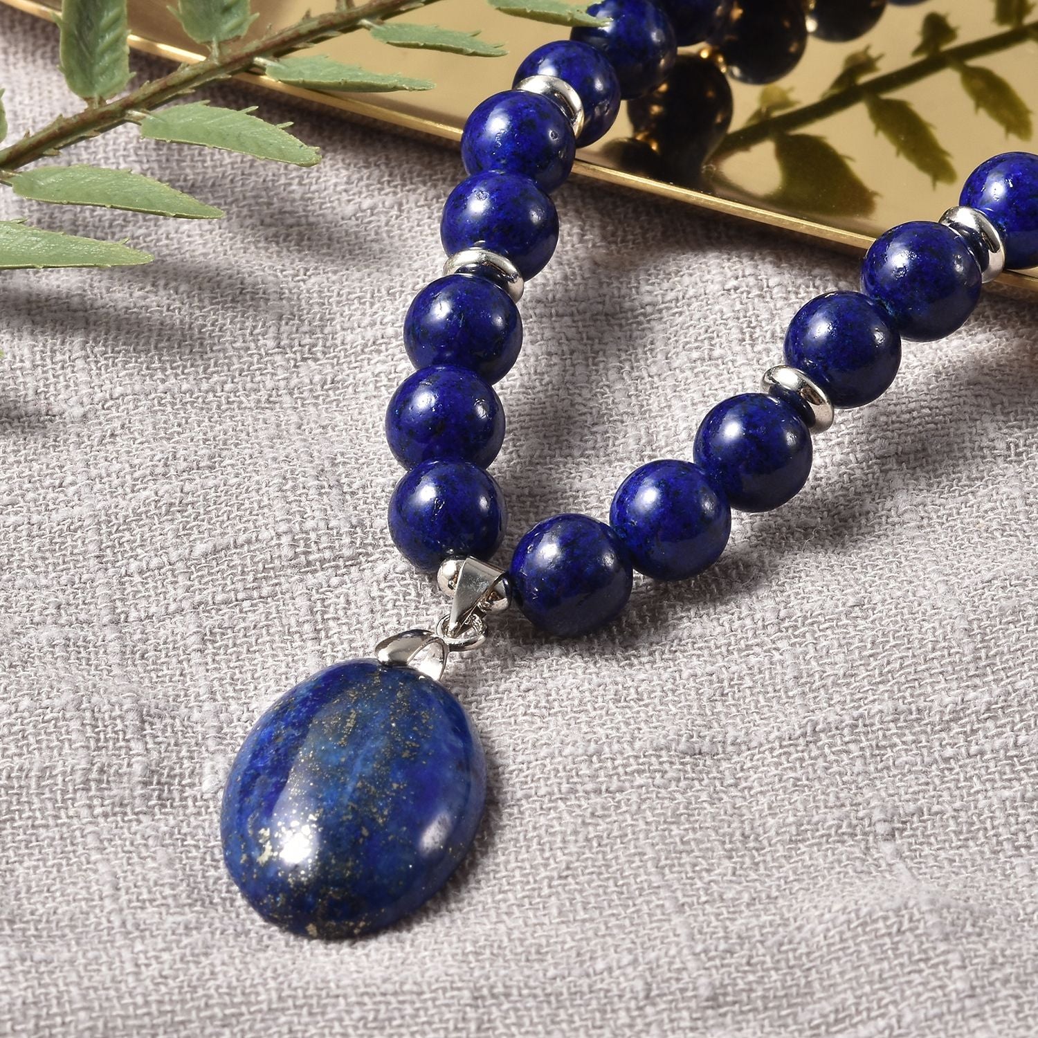 Lapislazuli-Halskette, ca. 45 cm, ca. 180,50 ct