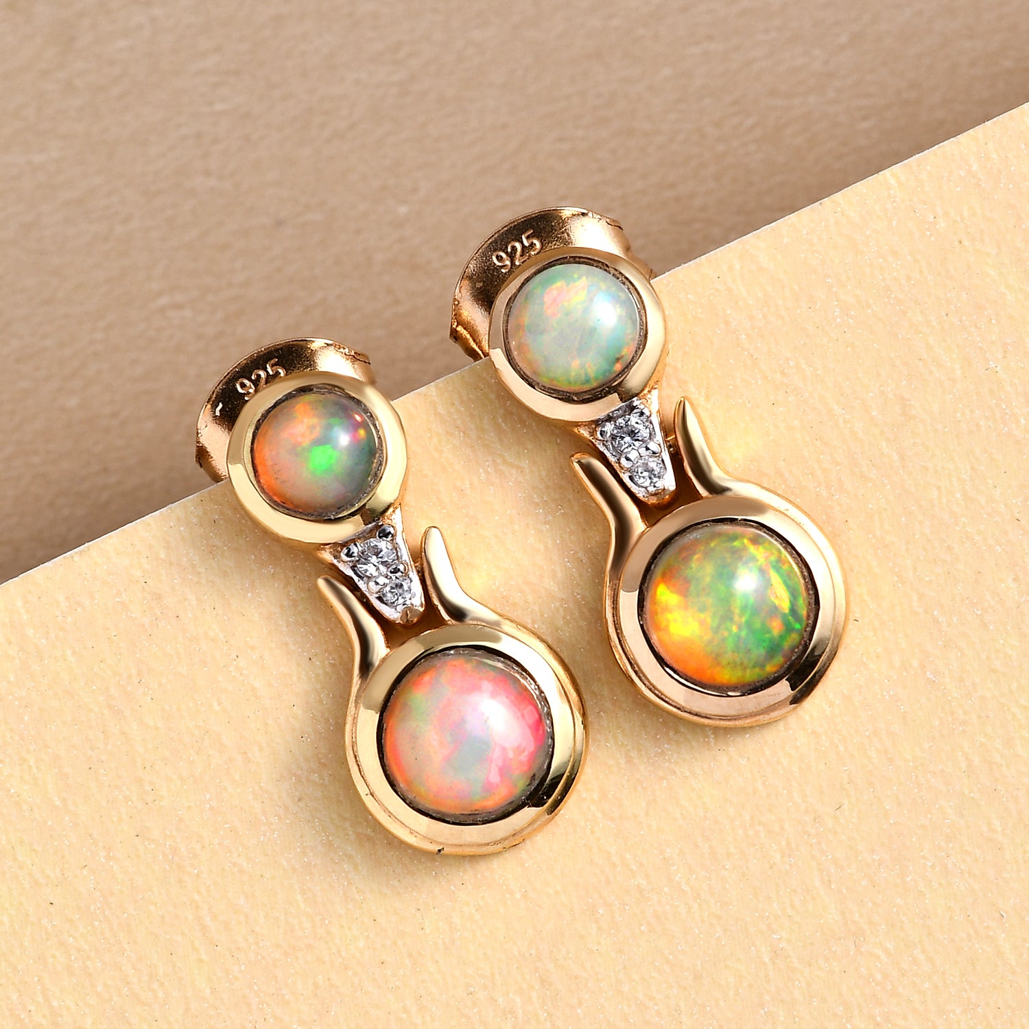 Natürliche, äthiopische Opal-Ohrringe, 925 Silber vergoldet ca. 1,00 ct