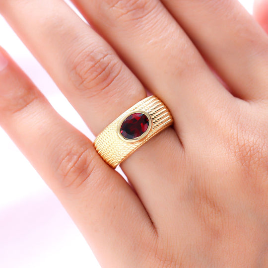 Roter Granat Ring, reines Messing vergoldet ca. 1,49 ct