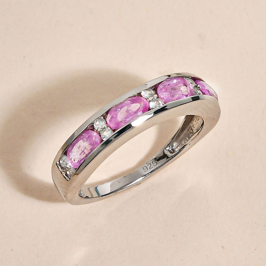 Ilakaka Rosa Saphir (Fissure gefüllt) und weißer Zirkon-Ring, 925 Silber platiniert (Größe 18.00) ca. 1,54 ct