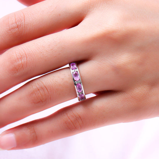 Ilakaka Rosa Saphir (Fissure gefüllt) und weißer Zirkon-Ring, 925 Silber platiniert (Größe 18.00) ca. 1,54 ct