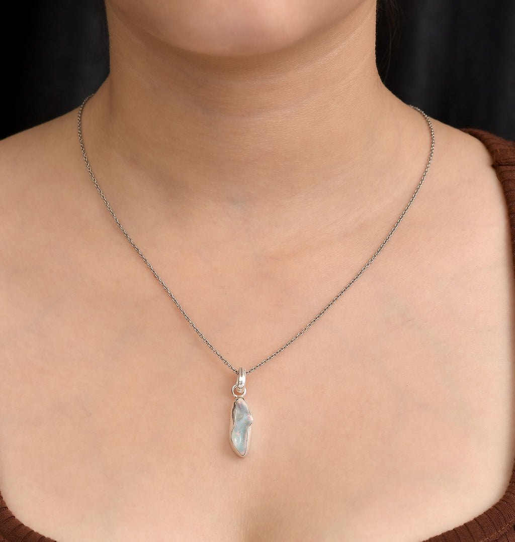 Natürlicher, äthiopischer Welo Opal-Anhänger, 925 Silber ca. 4,68 ct