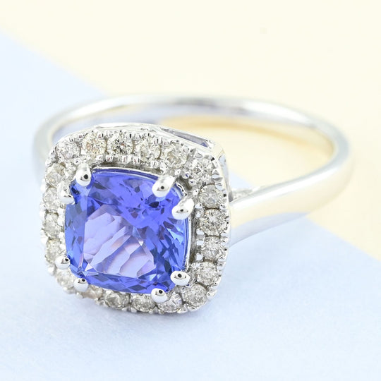 AAA Tansanit, Weißer Diamant I2/GH Ring, AGI zertifiziert und geprüft,  585 Gold (Größe 17.00) ca. 2.20 ct