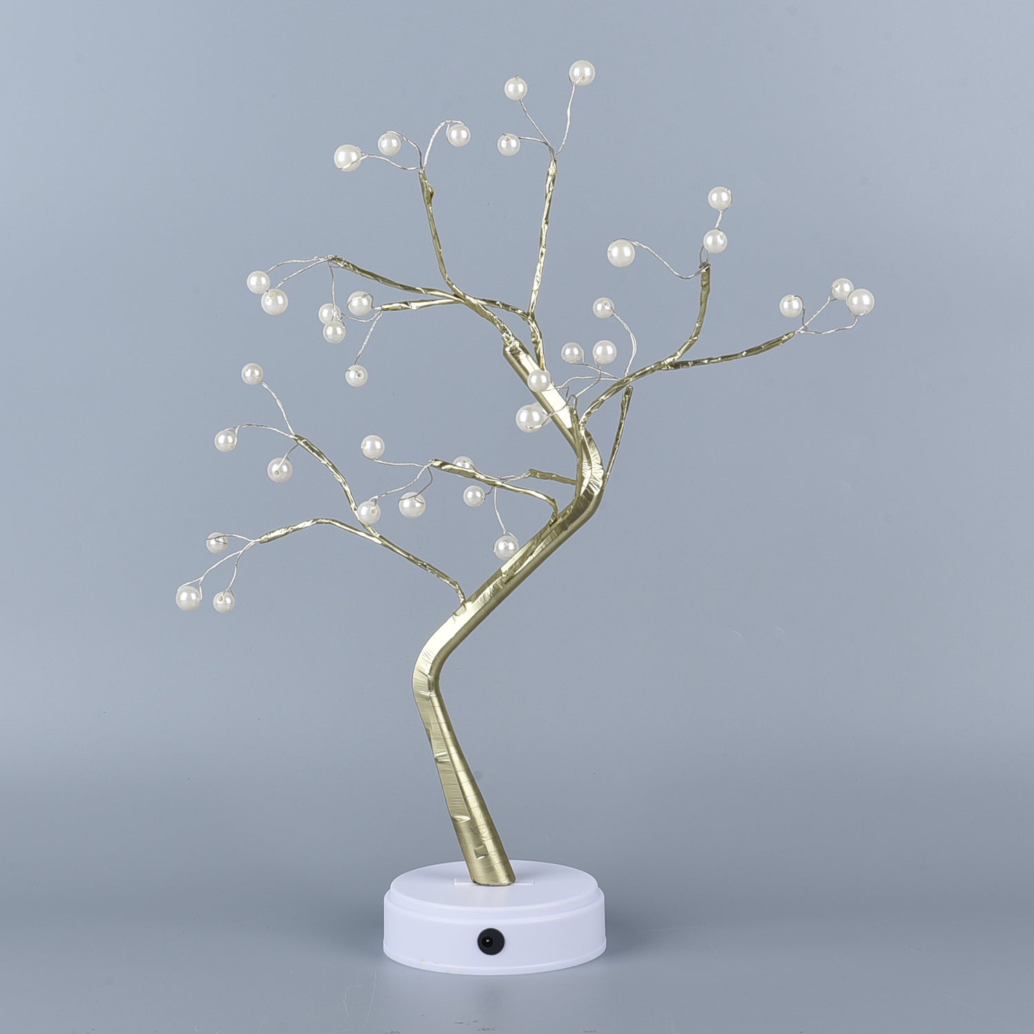Warmweiße 36 LED Baum Lampe, Größe 50 cm, 3xAA (nicht inkl.), Gold und Weiß