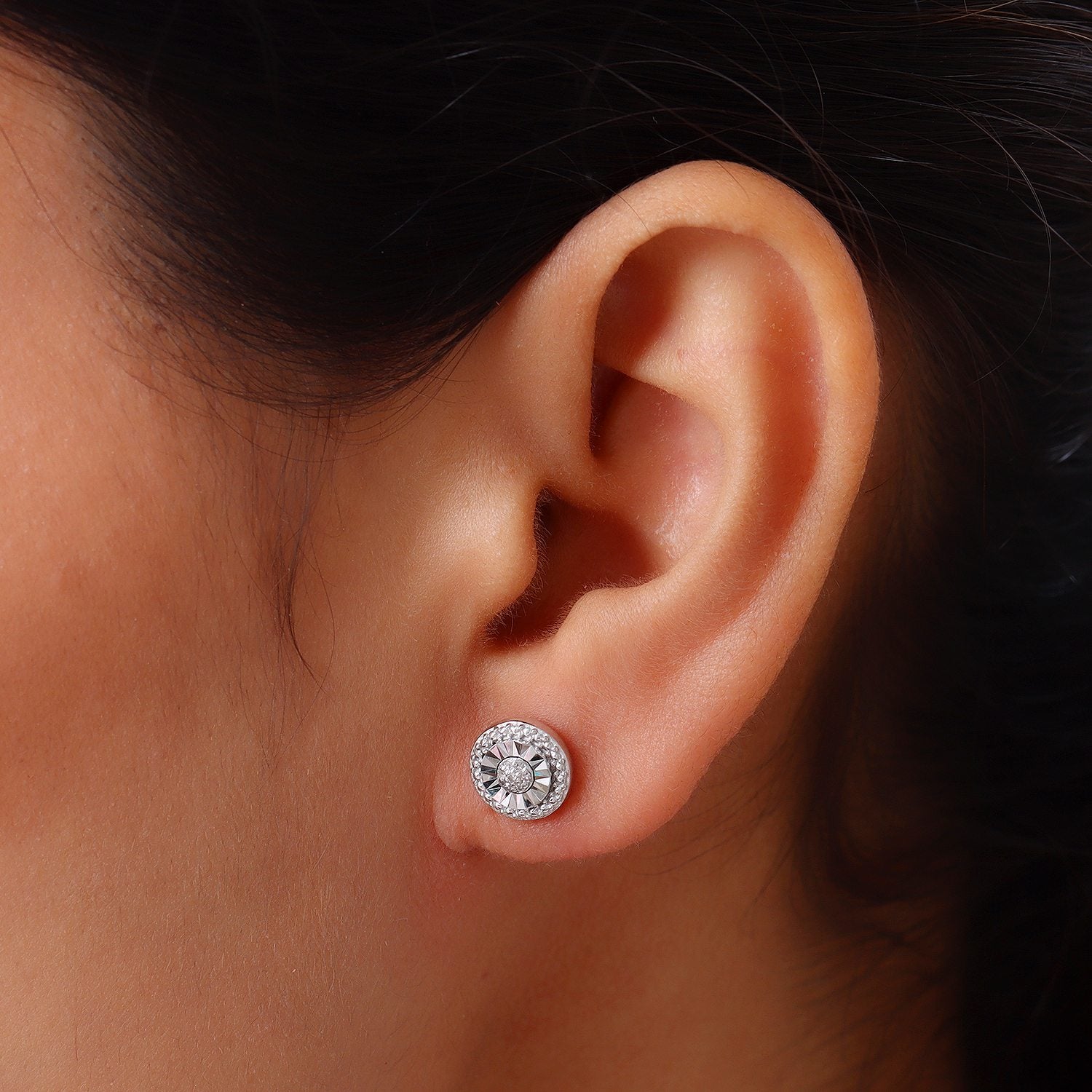 Weiße Diamant-Ohrstecker, 925 Silber platiniert ca. 0.05 ct