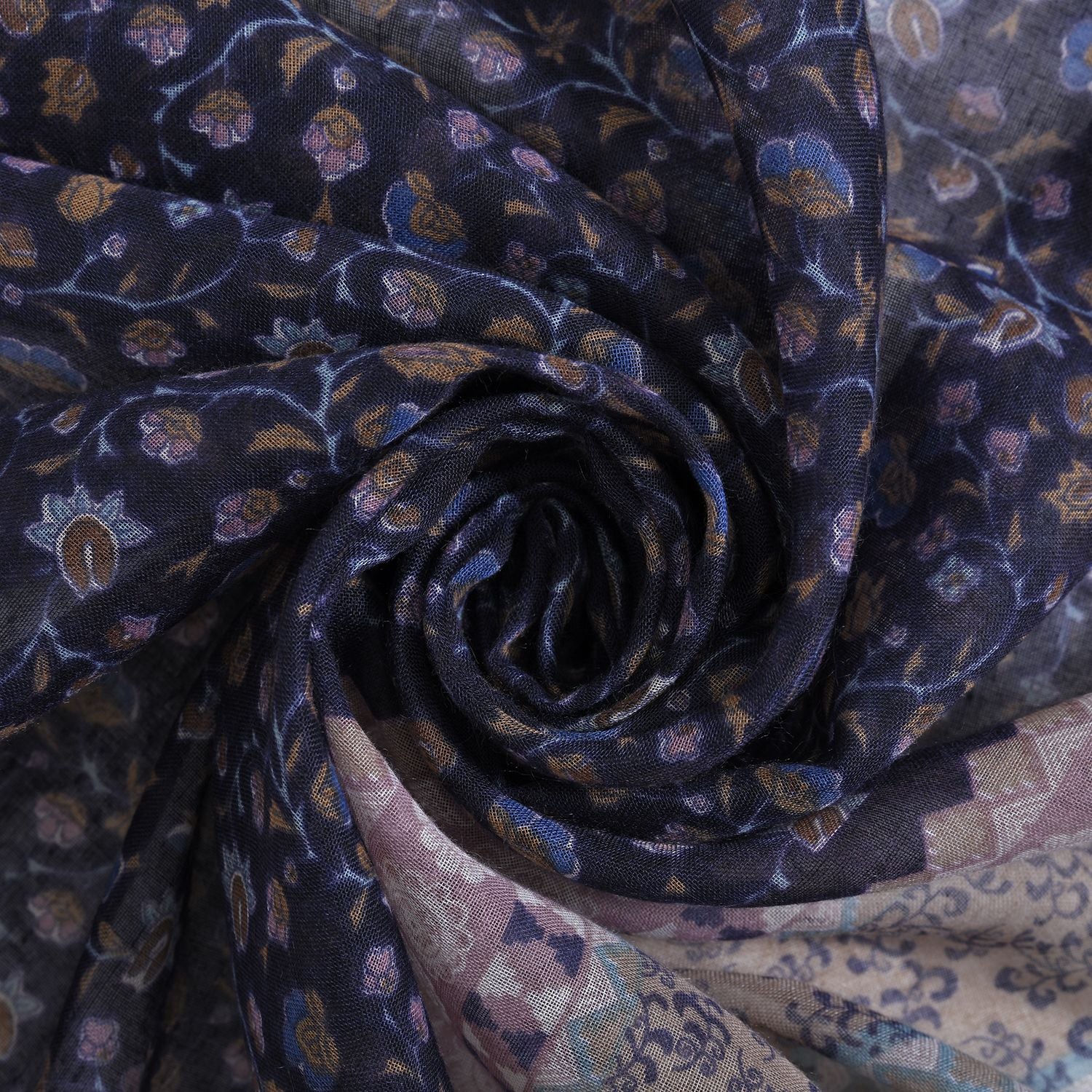 Weicher, leichter Schal mit Quasten, 180x80cm, Lila