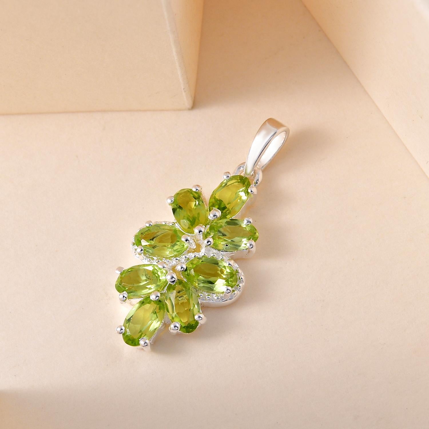 Peridot Anhänger 925 Silber ca. 1,98 ct