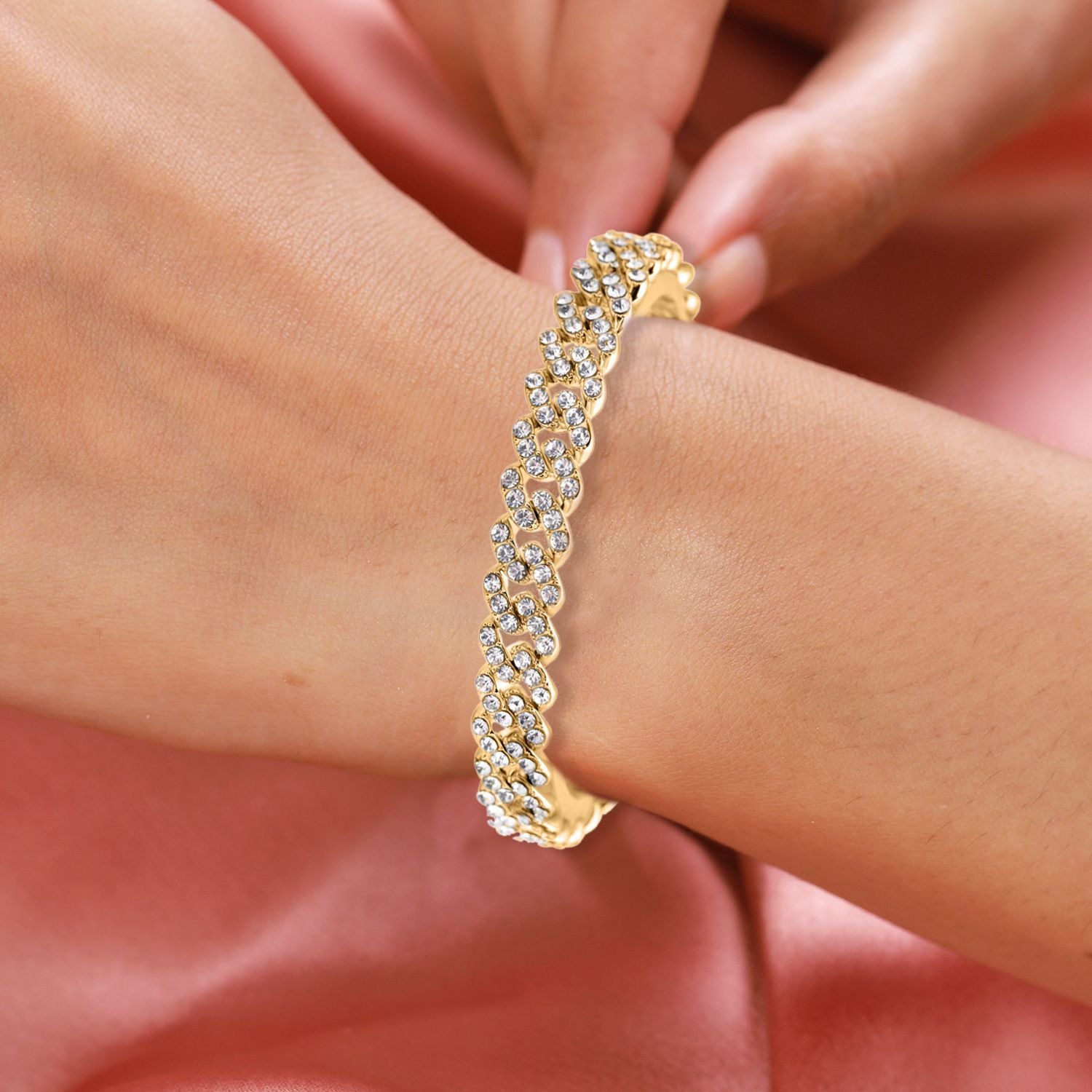 Weißes Kristall Armband, ca. 18 cm, goldfarben