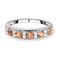 AA Ceylon kaiserlicher Granat und weißer Zirkon-Ring, 925 Silber platiniert (Größe 17.00) ca. 0.95 ct