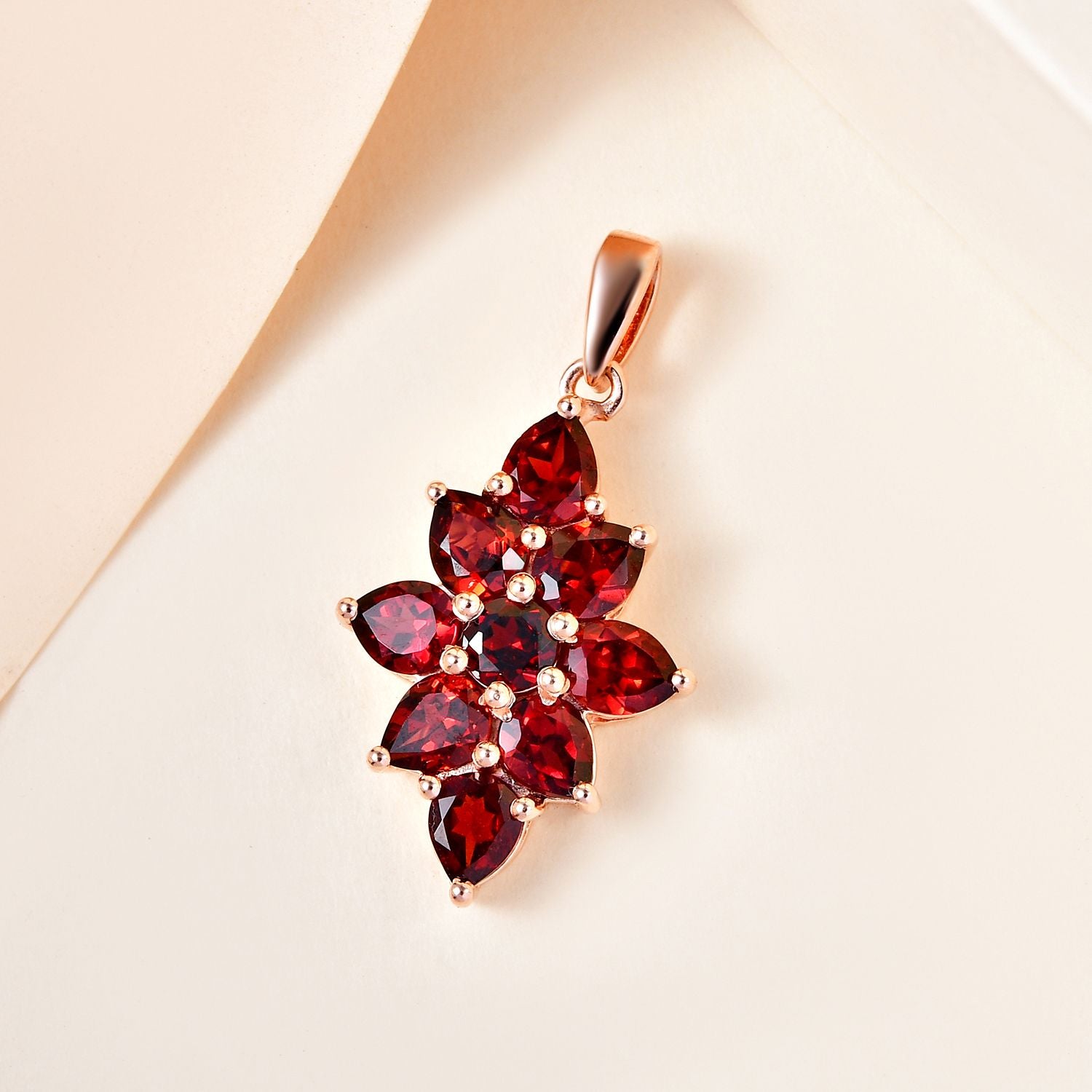 Natürlicher Mosambik Granat-Anhänger, 925 Silber rosévergoldet ca. 3.63 ct