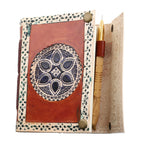 Mandalageprägtes Leder Notizbuch mit 96 Seiten & 1 Holzstift, braun