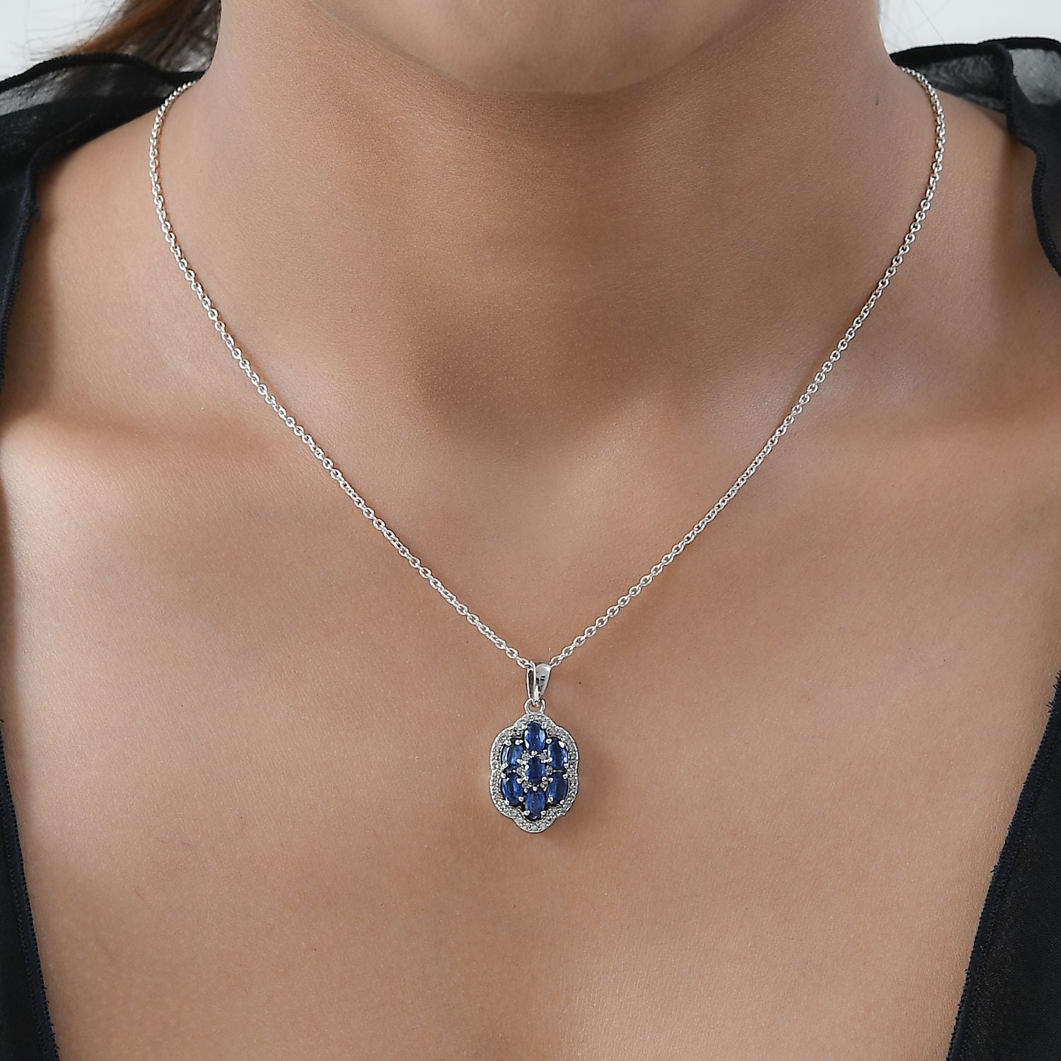 Kaschmir Kyanit-Anhänger, 925 Silber platiniert ca. 2,64 ct