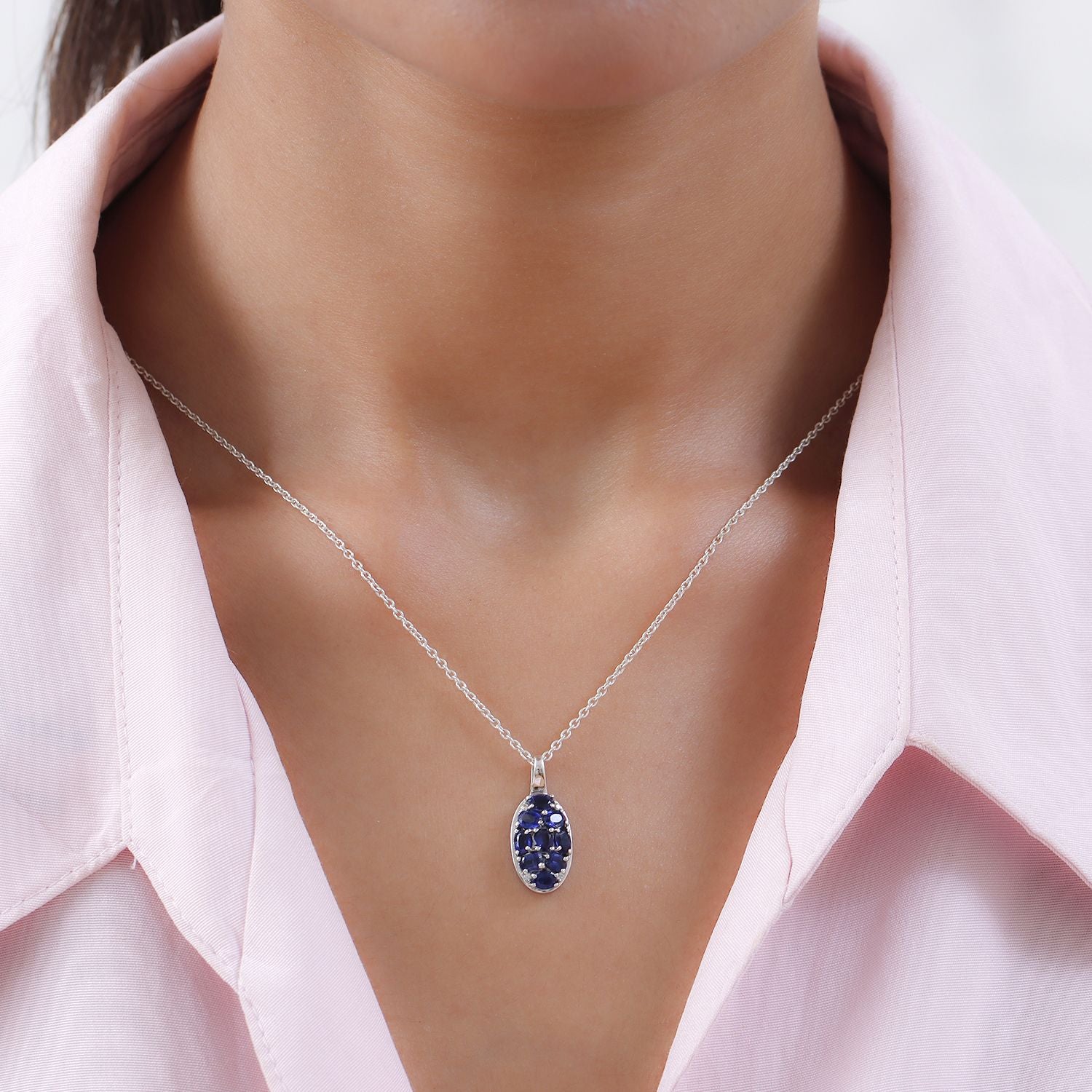 Kaschmir Kyanit und weißer Zirkon-Anhänger, 925 Silber platiniert ca. 2.19 ct