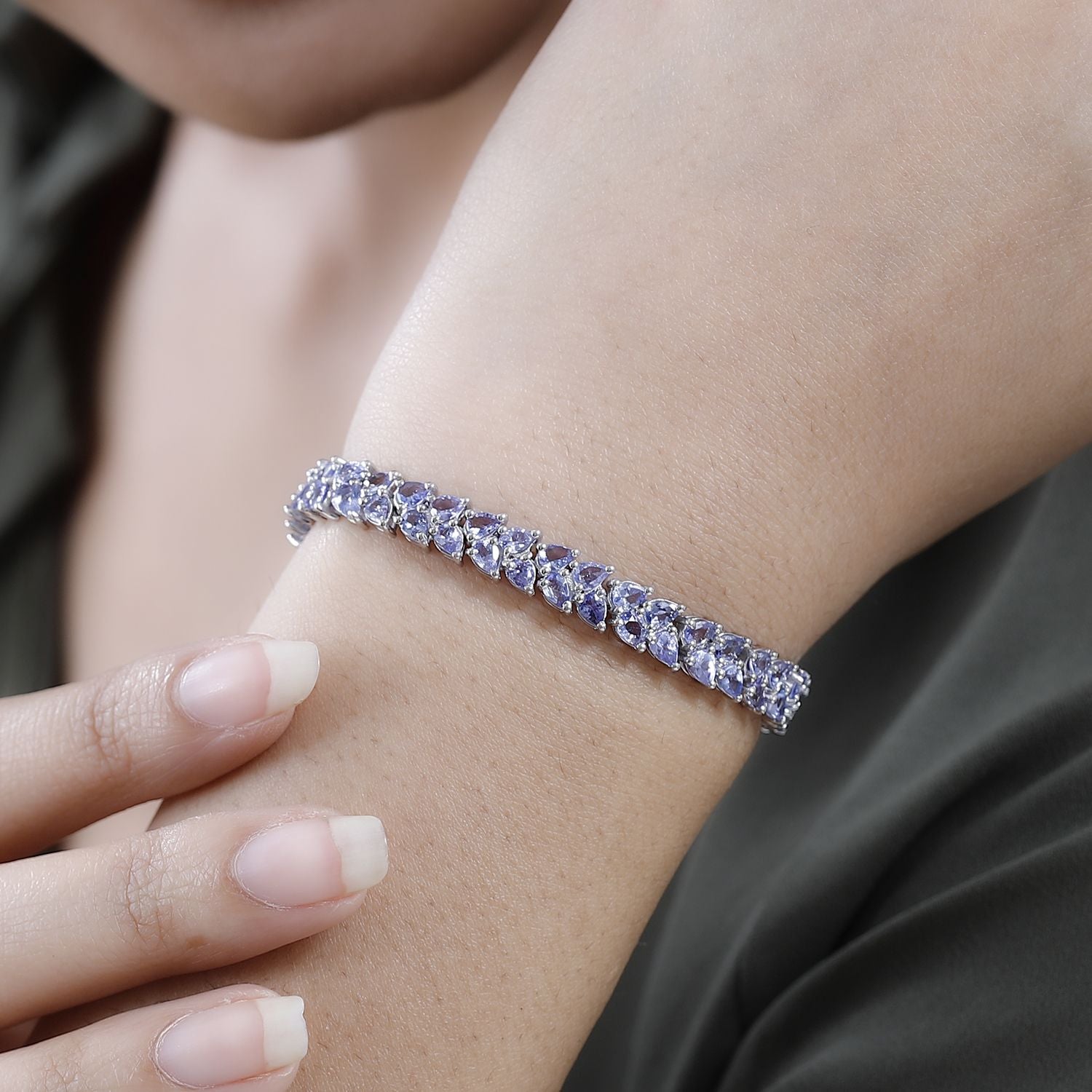 Tansanit Armband, ca. 19 cm, 925 Silber platiniert ca. 11.97 ct