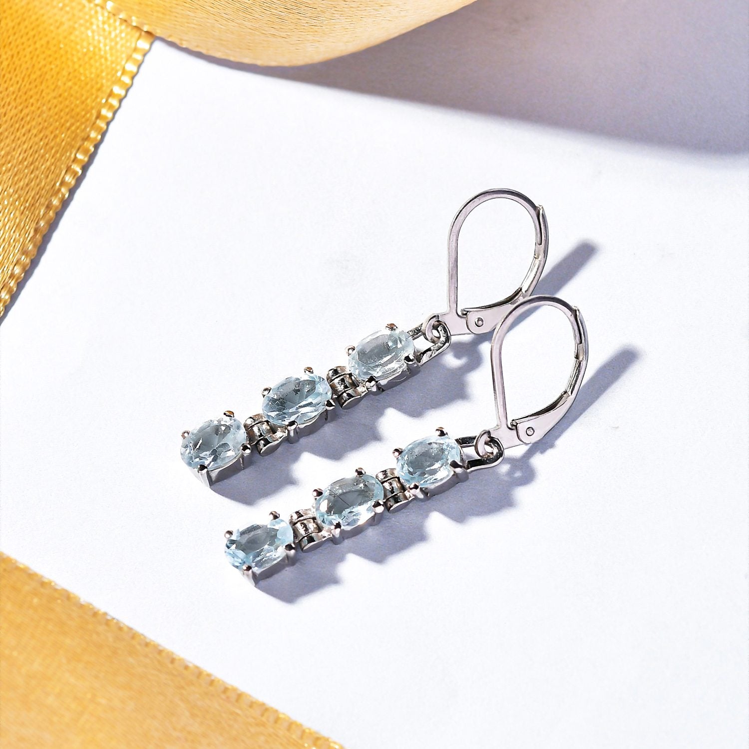 Himmelblauer Topas Ohrringe  Edelstahl ca. 3,65 ct