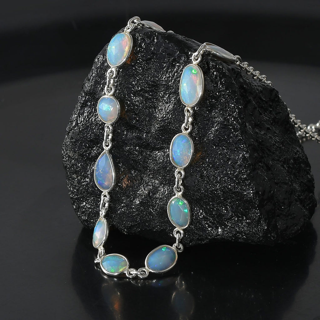 Natürliche, äthiopische Welo Opal Halskette, ca. 45 cm, 925 Silber ca. 3.34 ct