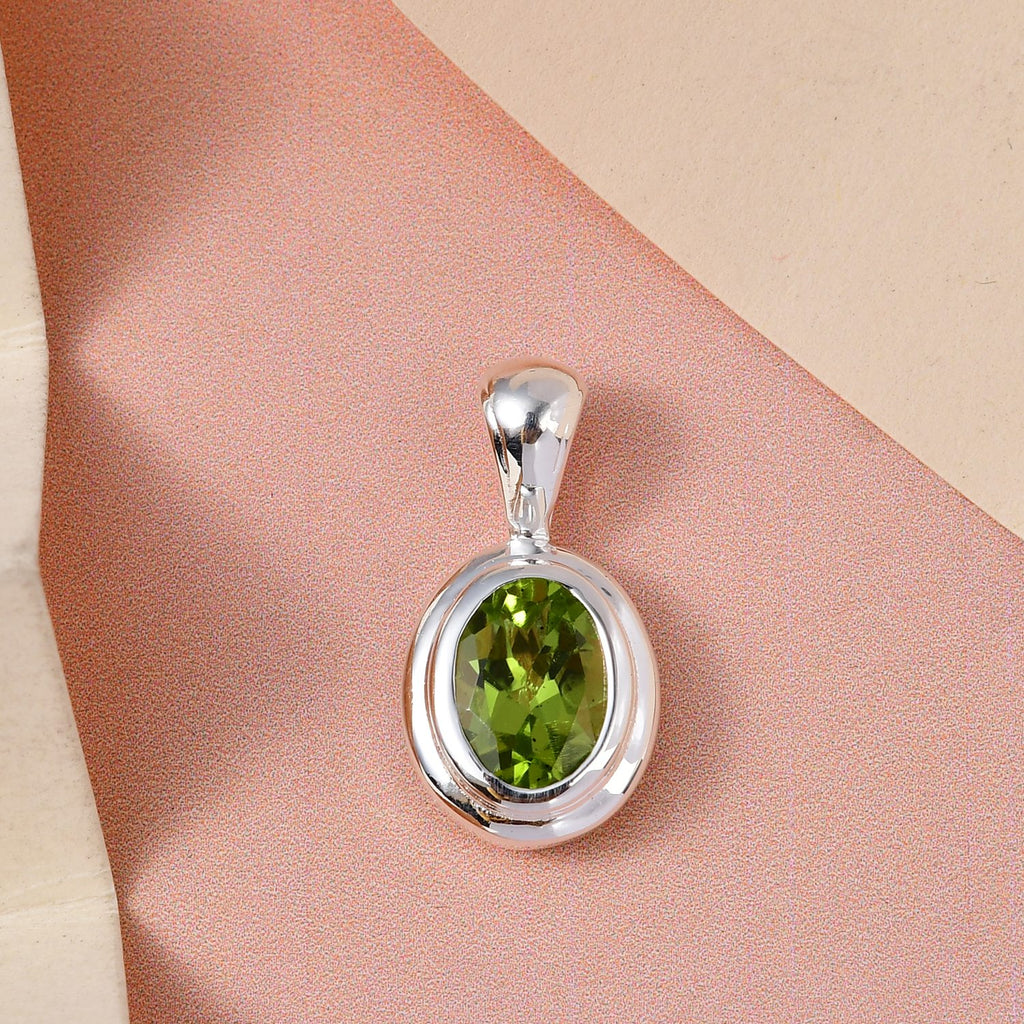 Natürlicher Peridot Anhänger, 925 Silber ca. 1.21 ct
