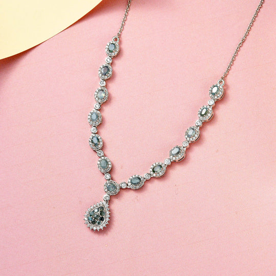Alexandrit Halskette, ca. 45 cm, 925 Silber platiniert ca. 4.59 ct