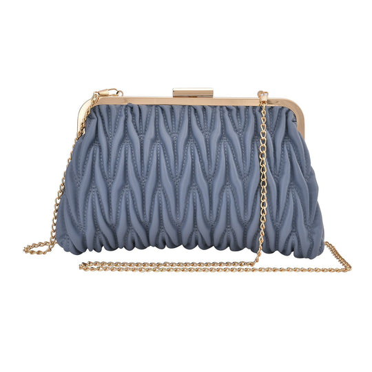 Clutch mit Metallschulterriemen in Stepp-Optik, 23,5x15cm, Weinrot