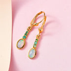 Natürliche, äthiopische Welo Opal, Kagem Sambische Smaragd-Ohrringe, 925 Silber vergoldet ca. 0.99 ct
