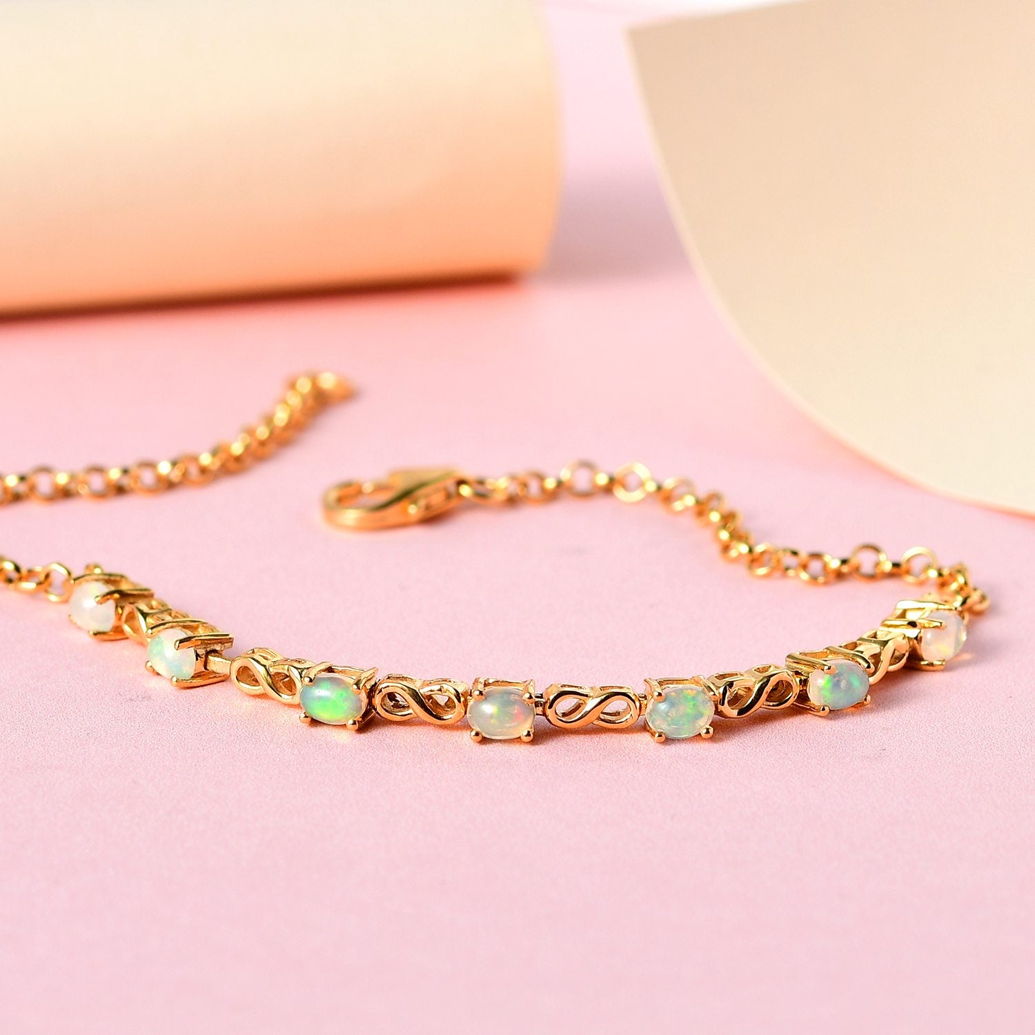 Natürliches, äthiopisches Welo Opal Armband, ca. 19 cm, 925 Silber vergoldet, ca. 0.81 ct