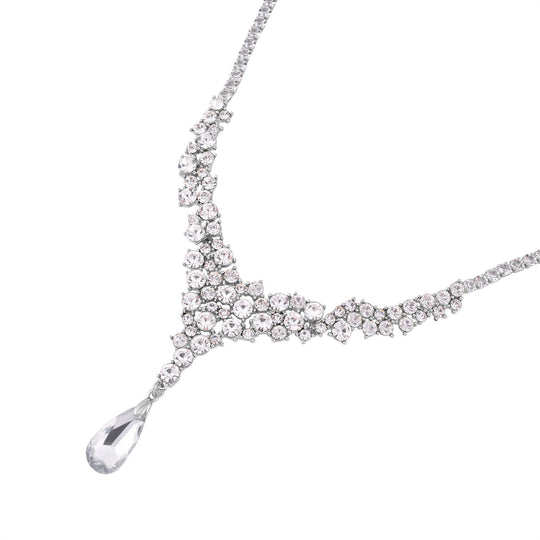 Klassische charmante weiße Kristall Collier, ca. 50 cm