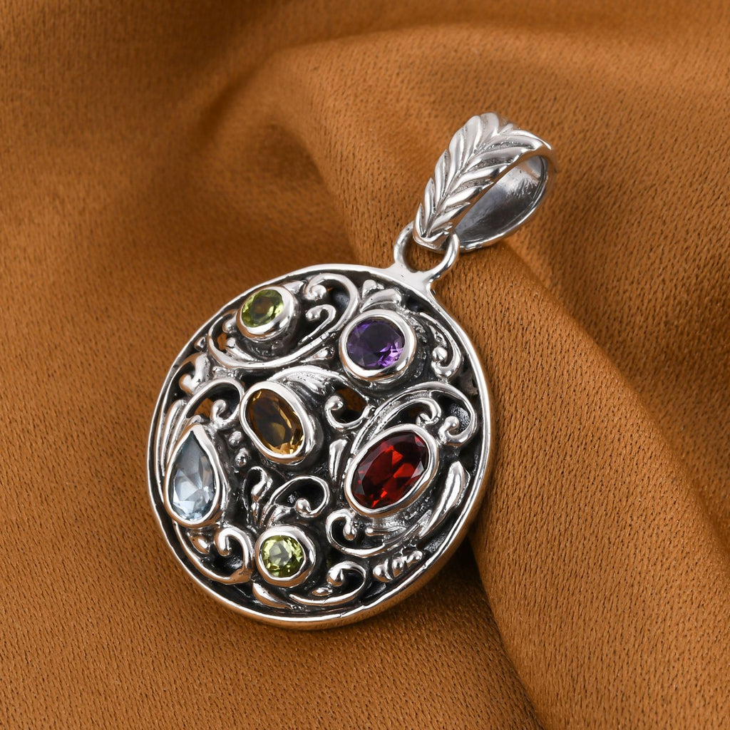 Royal Bali - Roter Granat, Himmelblauer Topas Anhänger 925 Silber ca. 1.50 ct