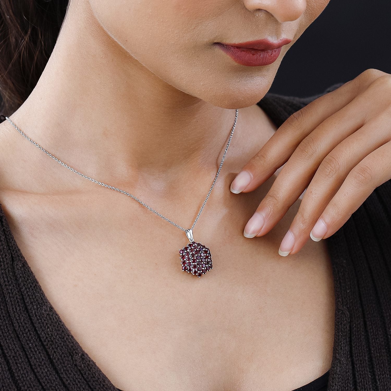 Rhodolith Granat Anhänger, 925 Silber platiniert ca. 4.48 ct