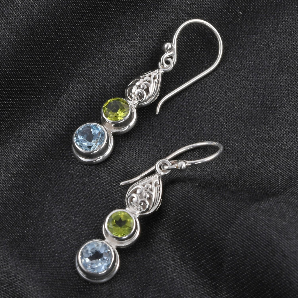 Royal Bali Kollektion -  Himmelblauer Topas, Peridot Ohrringe 925 Silber ca. 3,81 ct