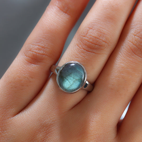 Labradorit-Ring, 925 Silber platiniert ca. 5,76 ct