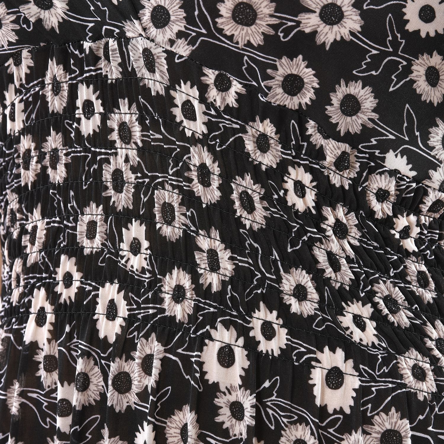 Maxikleid mit gesmokter Taille und Flatterärmeln, One Size, Schwarz