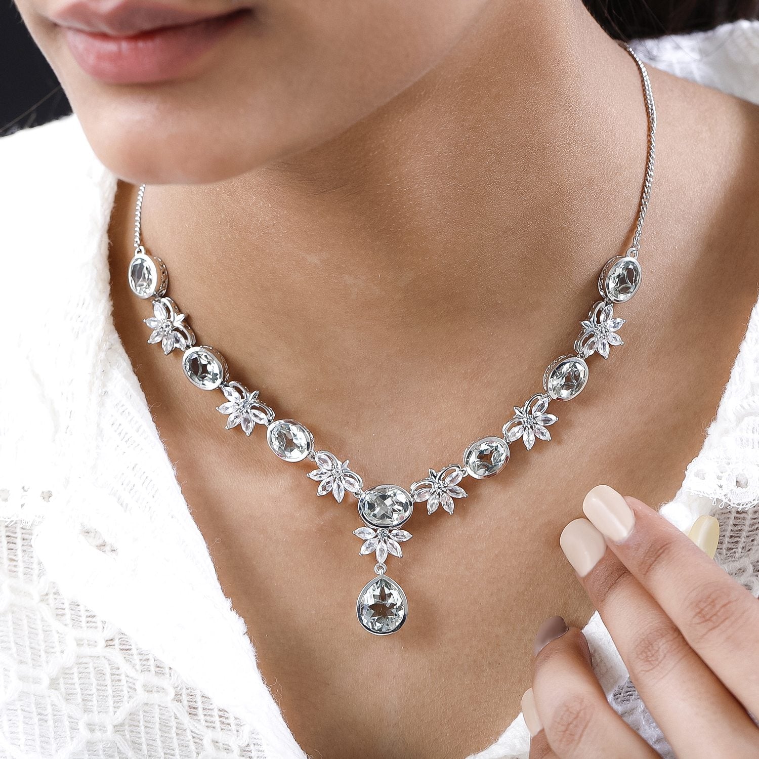Prasiolith Collier, ca. 45 cm, 925 Silber platiniert ca. 24,57 ct
