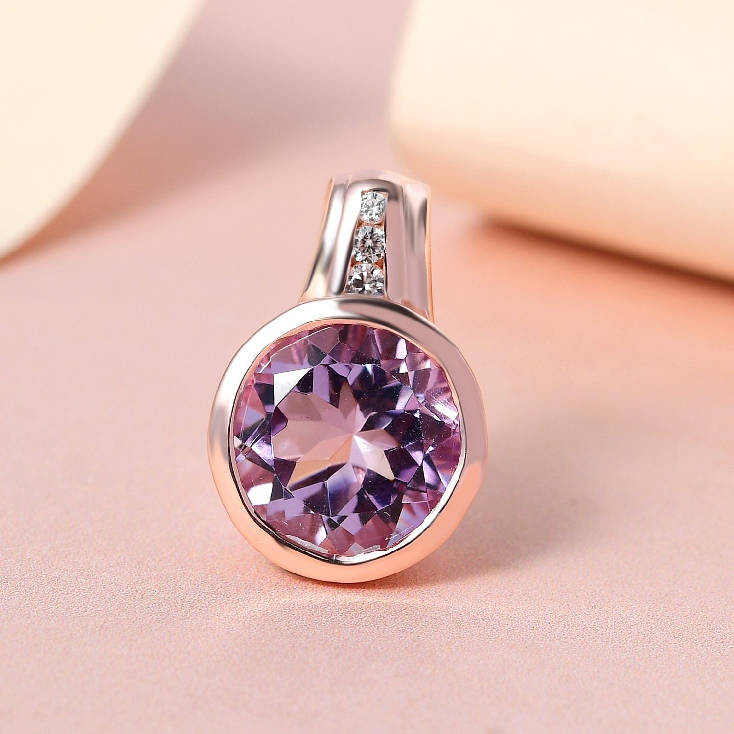 Rose de France Amethyst, weißer Zirkon Anhänger, 925 Silber rosévergoldet ca. 4,88 ct