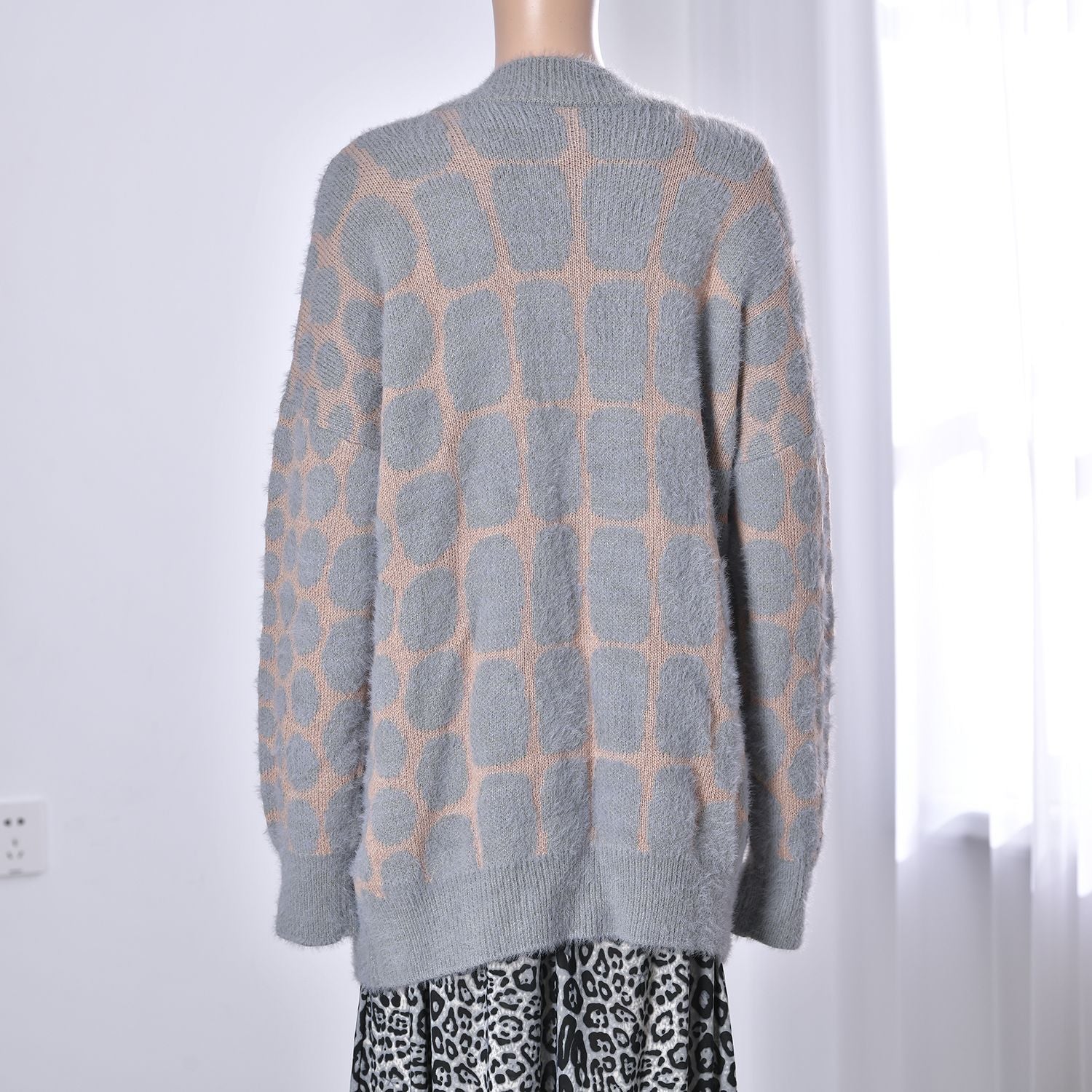 Cardigan mit 2 Taschen, Einheitsgröße, 64x84cm, grau und pfirsichfarben
