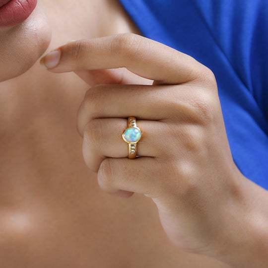 Natürlicher, äthiopischer Welo Opal, weißer Zirkon Ring, 925 Silber Gelbgold Vermeil, (Größe 20.00) ca. 1.35 ct