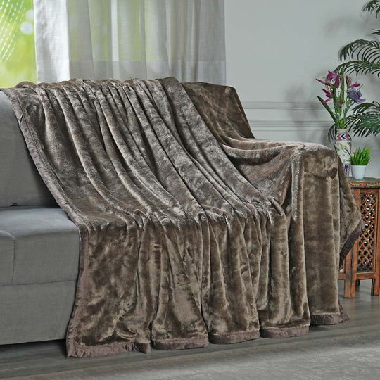 Premium Kuscheldecke aus 100% Mikrofaser, 450 gsm, Größe: 150x220 cm, grau