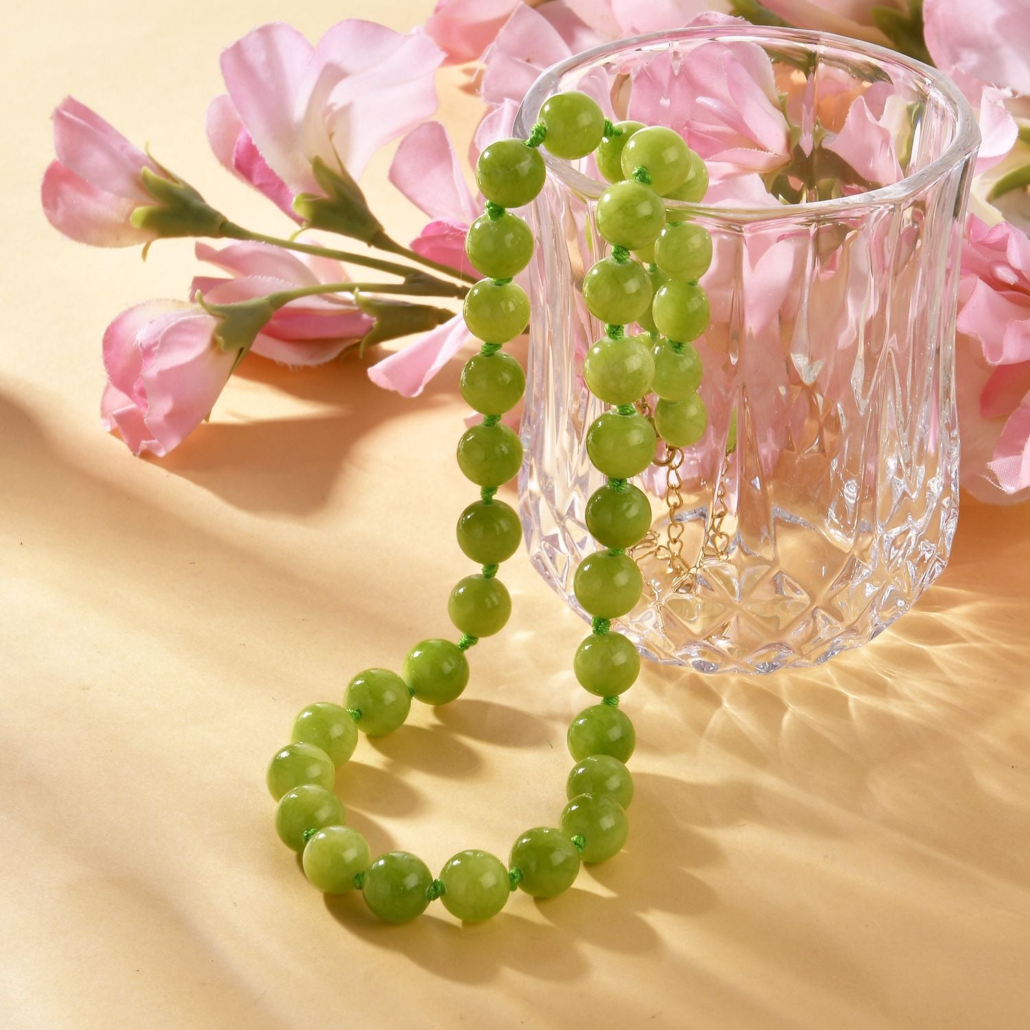 Grüner Quarzit Halskette ca. 45 cm Reiner Edelstahl IP-Gelbbeschichtung ca. 296.00 ct